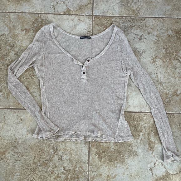Knit Brandy Melville henley - Picture 1 of 3